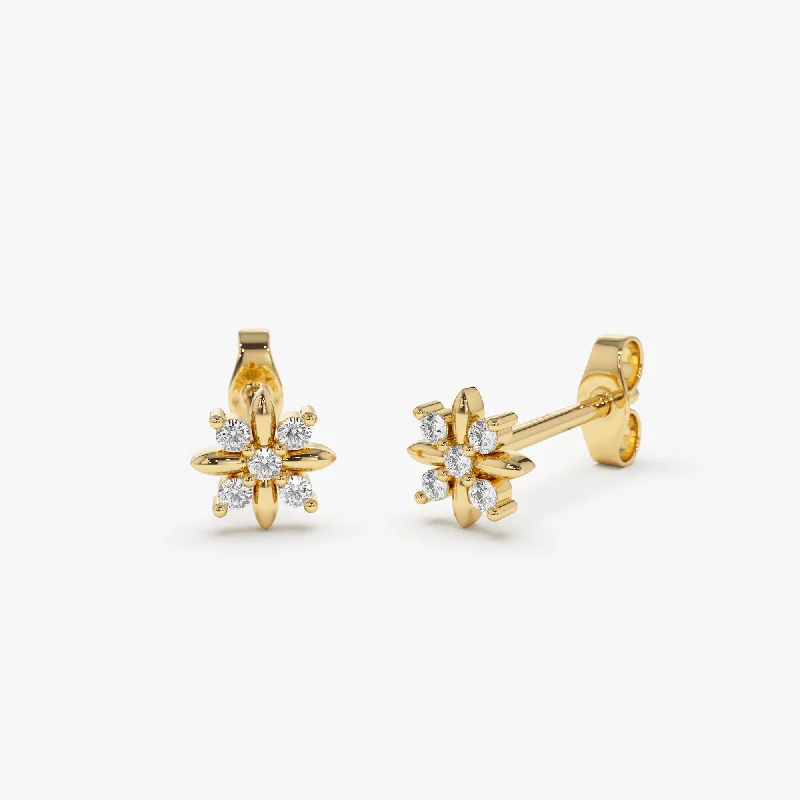 14k Dainty Crisscross Cluster Diamond Studs