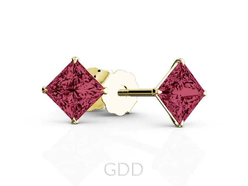 FINE 18K YELLOW GOLD RUBY STUD EARRINGS EAGLE PRONG SETTING