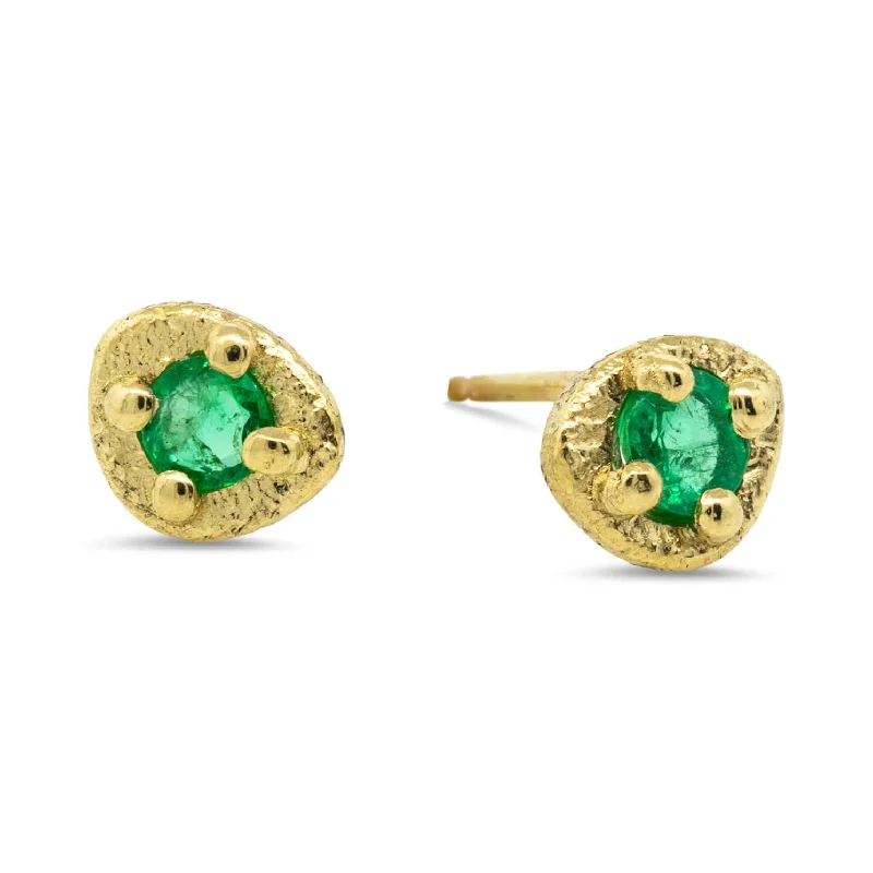 Emerald Pebble Stud Earrings in 18k yellow gold