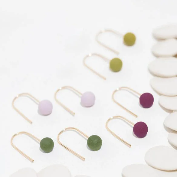 Gold Dainty Dot Earrings | Winter