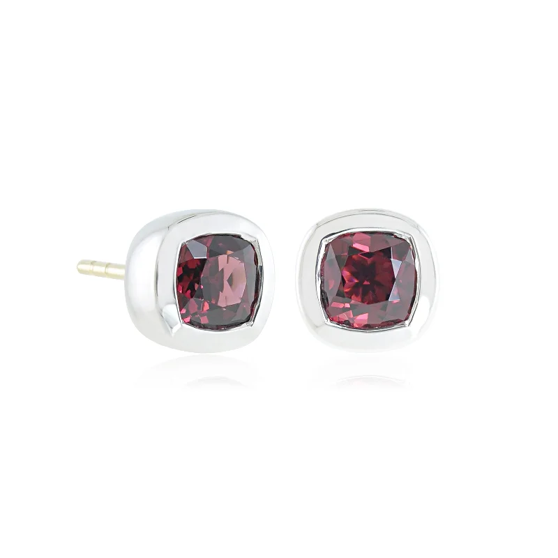 Melrose Earrings in Rhodolite Garnets