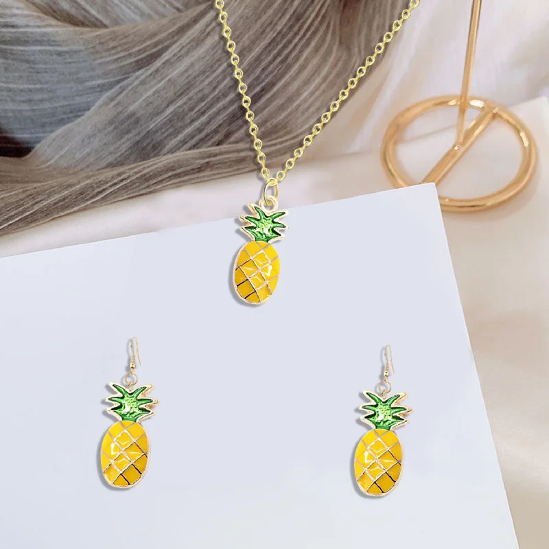 Wholesale Pineapple Metal Necklace Earrings Set